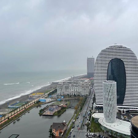 Orbi City Luxury Suite Batumi Bagian luar foto