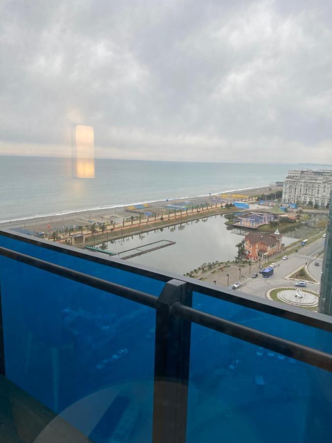 Orbi City Luxury Suite Batumi Bagian luar foto