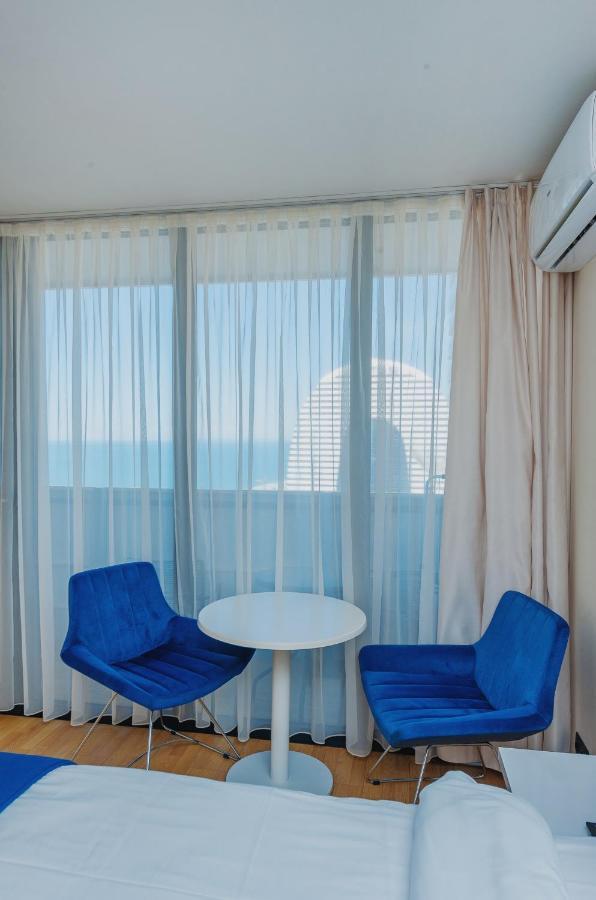 Orbi City Luxury Suite Batumi Bagian luar foto