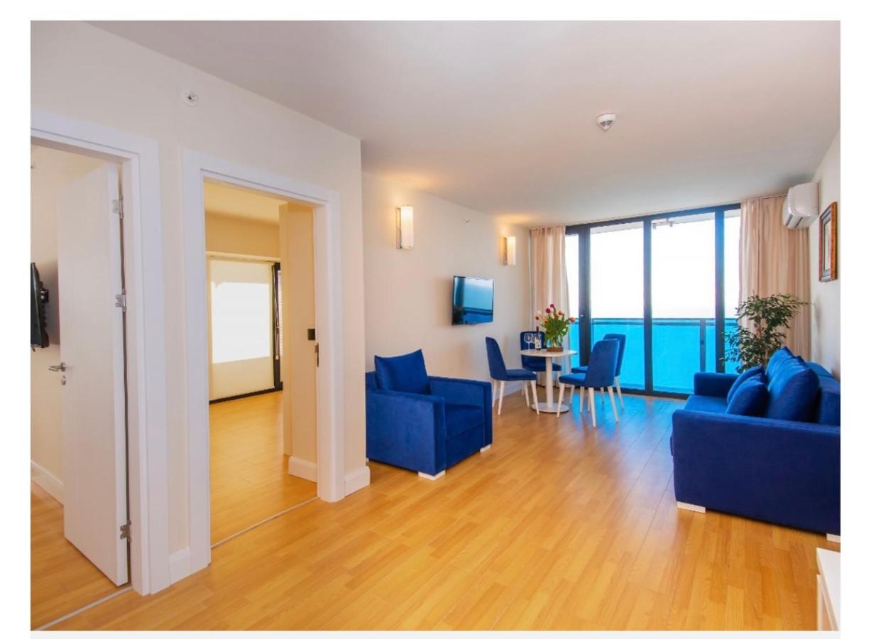 Orbi City Luxury Suite Batumi Bagian luar foto