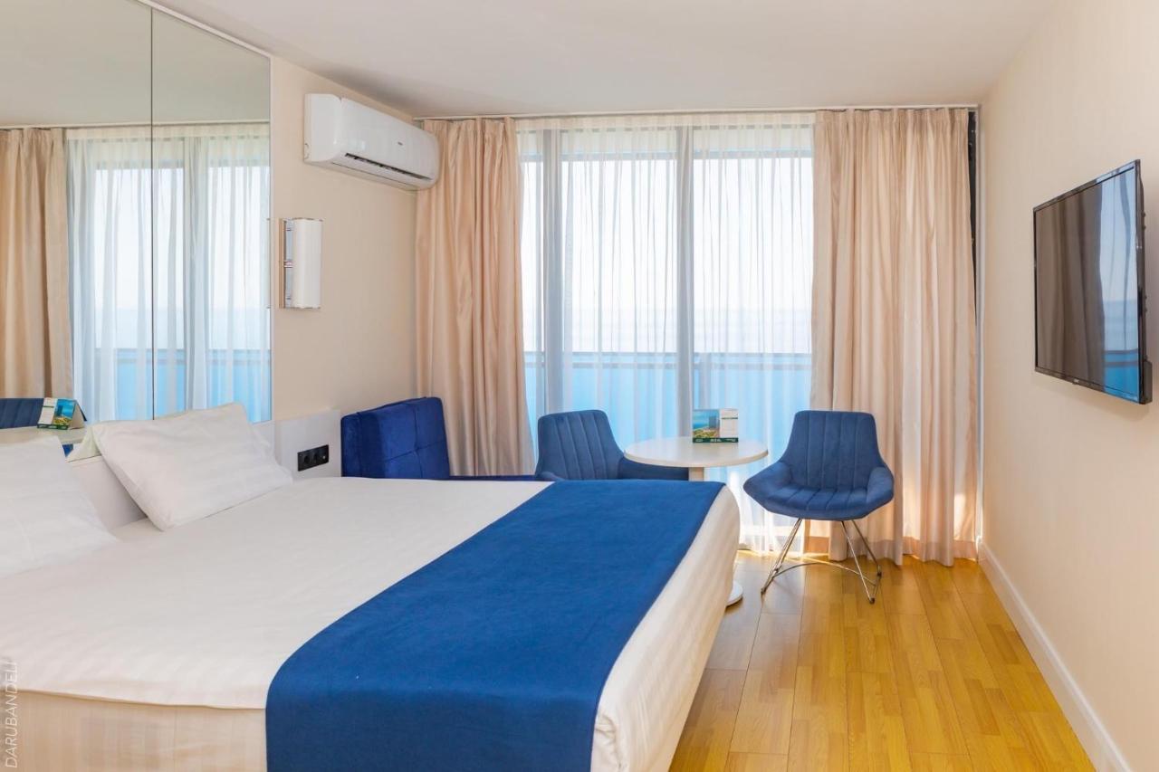 Orbi City Luxury Suite Batumi Bagian luar foto