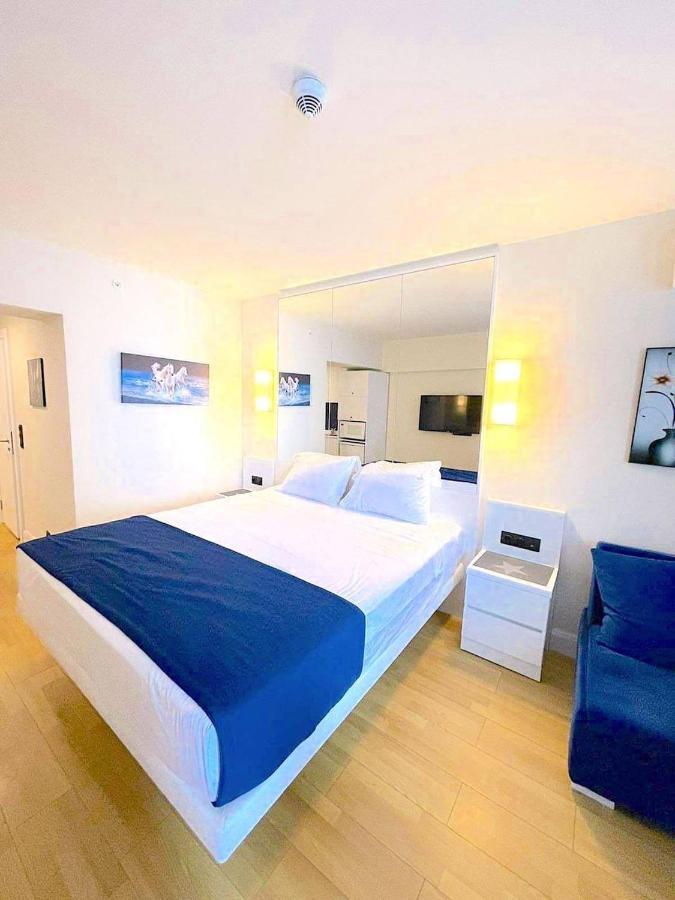 Orbi City Luxury Suite Batumi Bagian luar foto