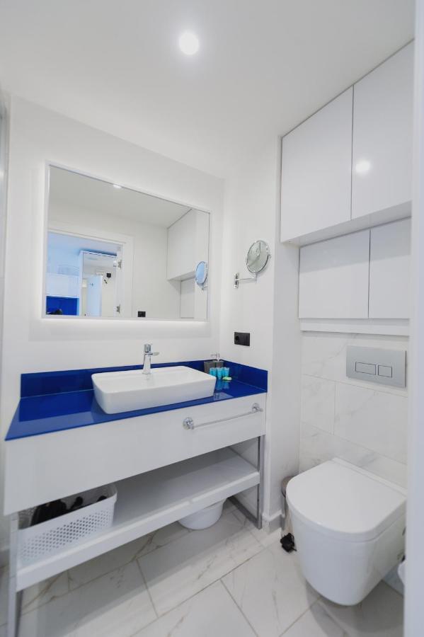 Orbi City Luxury Suite Batumi Bagian luar foto