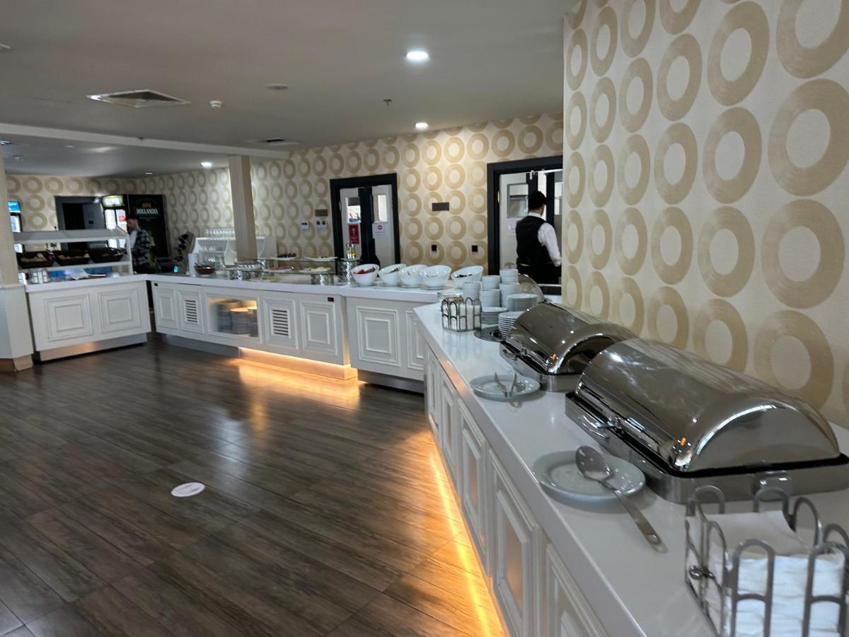 Orbi City Luxury Suite Batumi Bagian luar foto